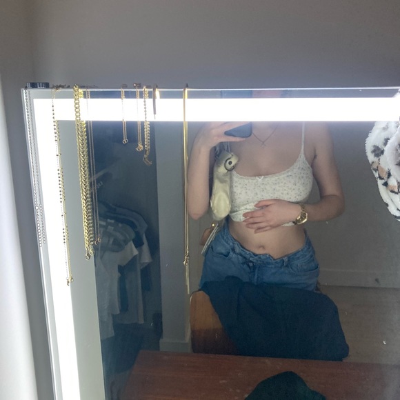 Brandy Melville Cropped Floral Tank - Picture 2 of 4